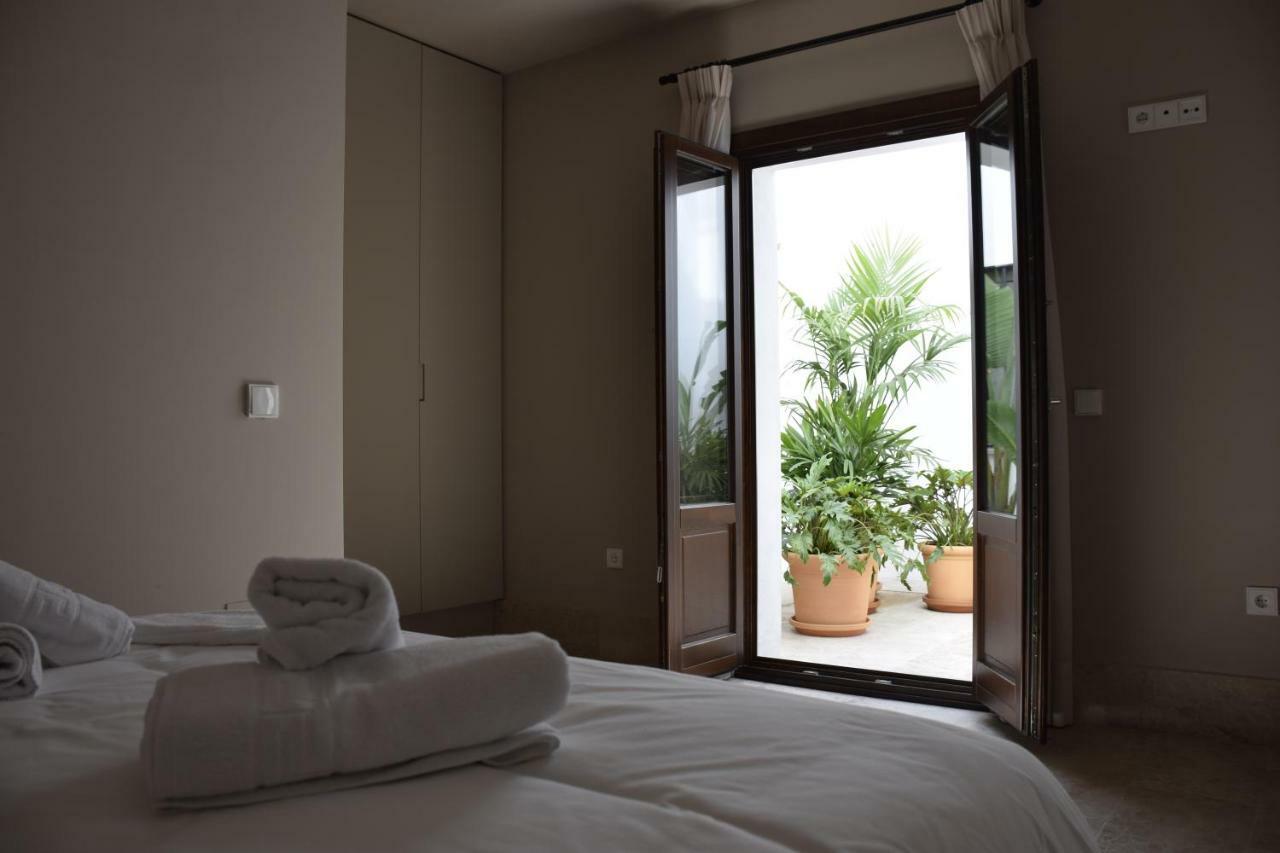 Chacon Apartments & Suites เอสเตโปนา ภายนอก รูปภาพ