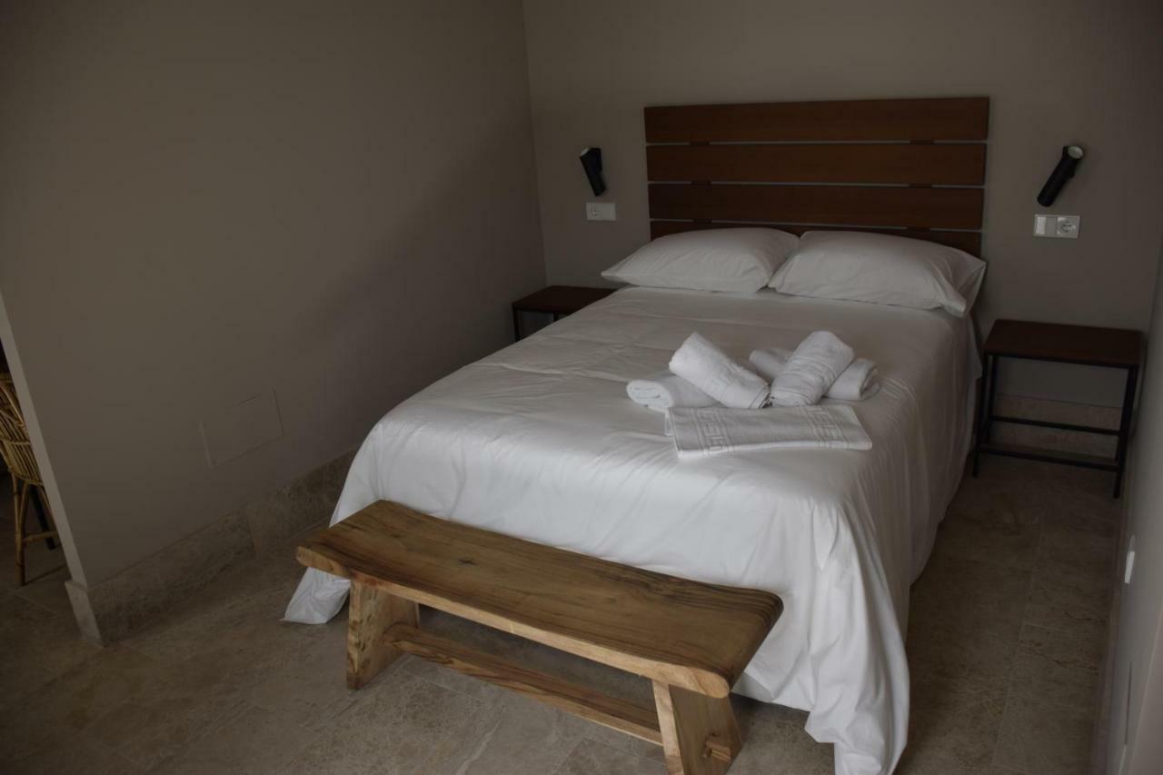 Chacon Apartments & Suites เอสเตโปนา ภายนอก รูปภาพ